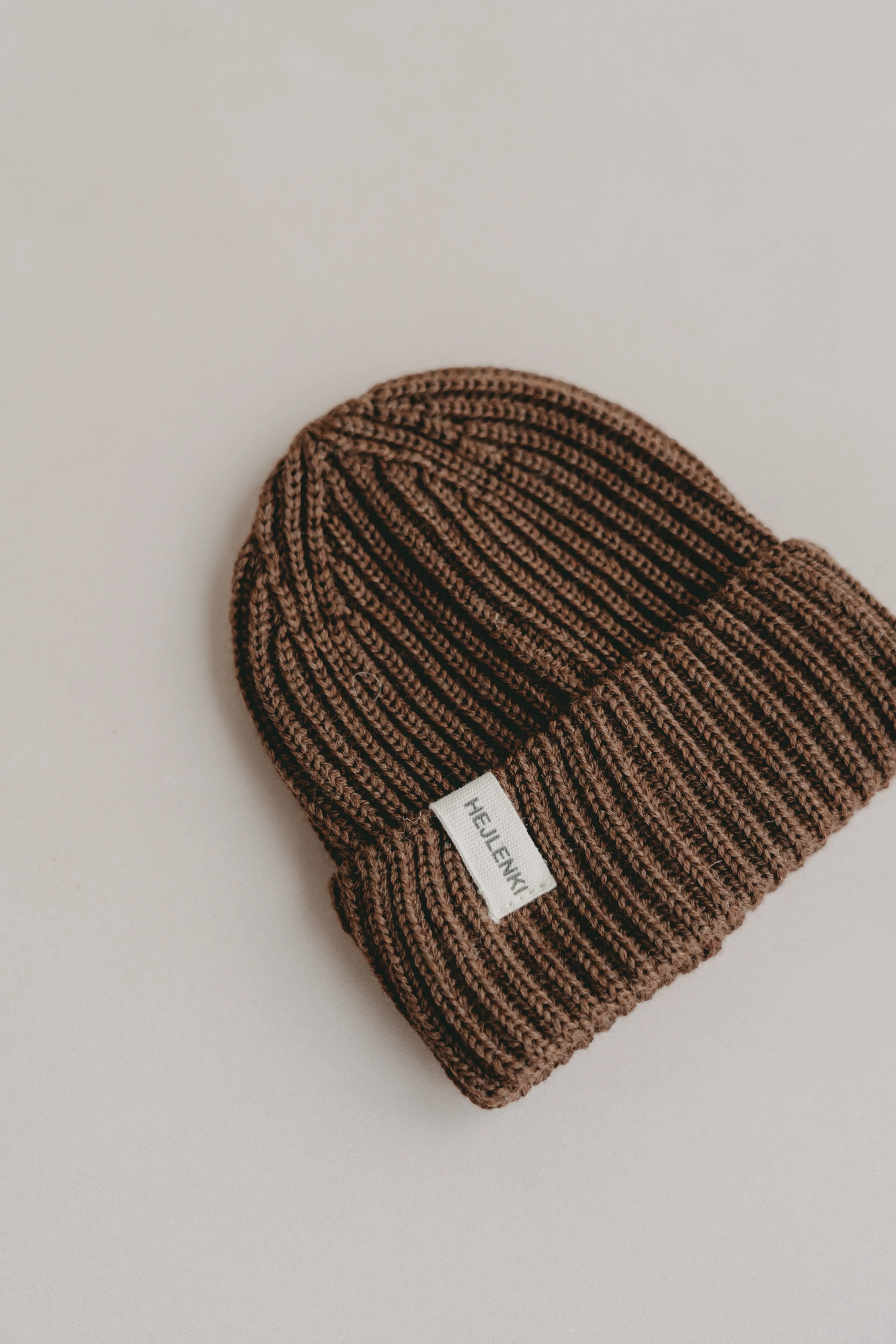 MERINO WOOL KNIT BEANIE BROWN